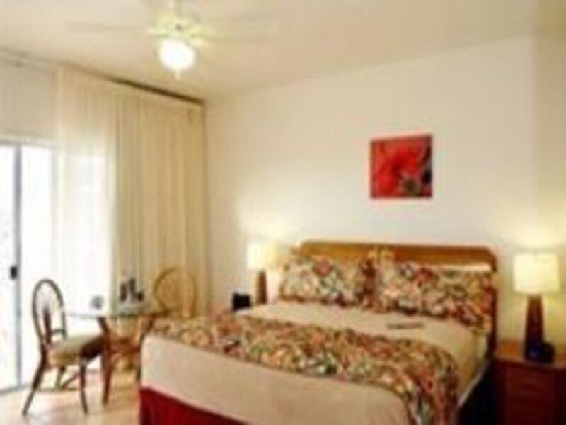 Sibonne Beach Hotel Grace Bay Exterior photo