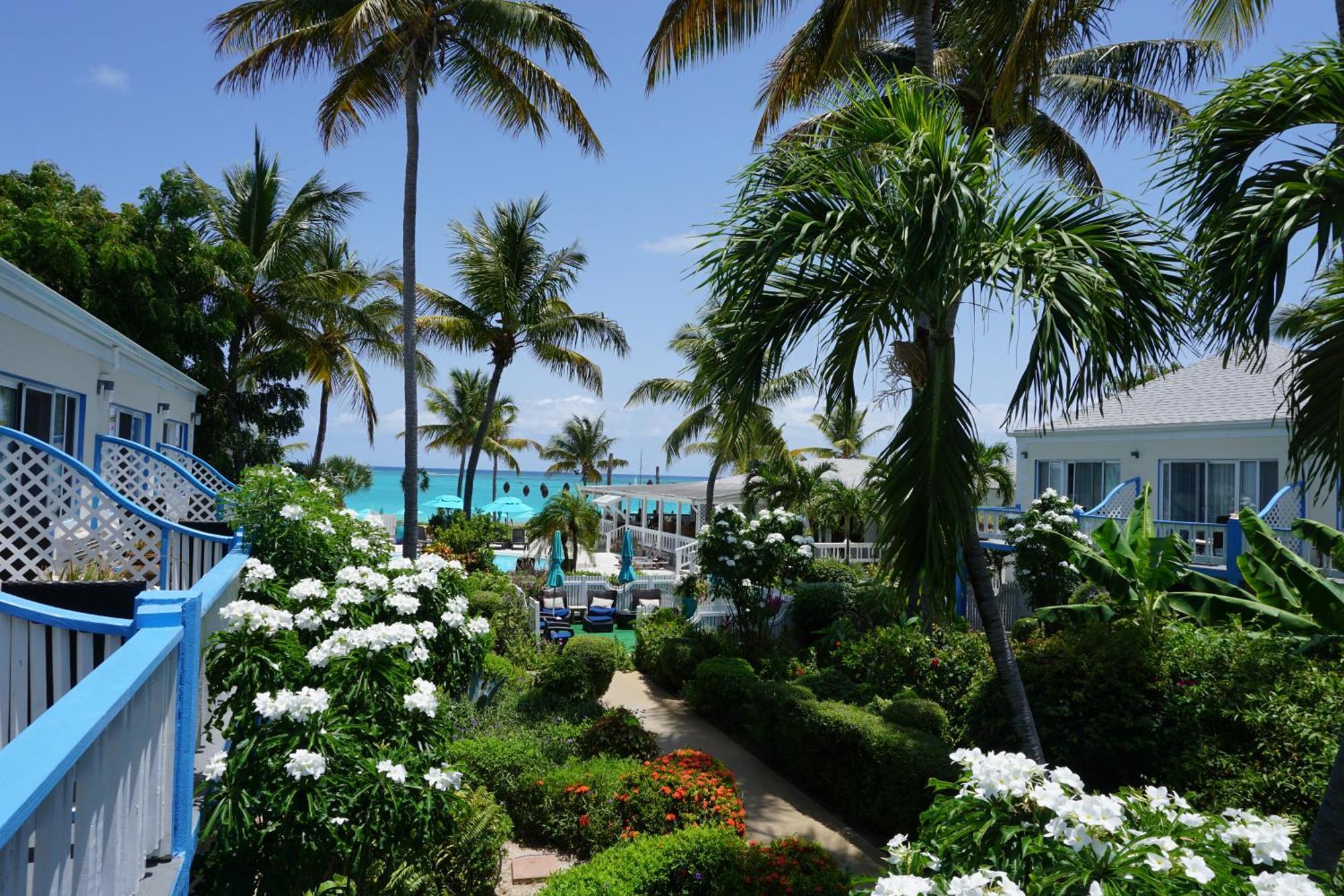 Sibonne Beach Hotel Grace Bay Exterior photo
